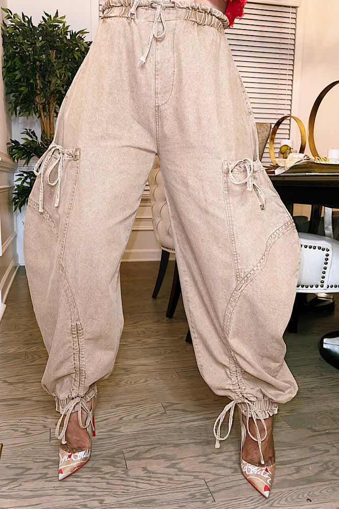 
                      
                        Drawstring Drezzi Jeans
                      
                    